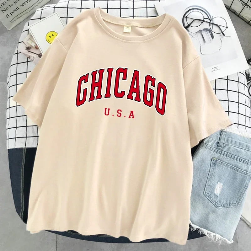 Street Fashion Chicago - Camiseta com Estampa Gráfica de Letras