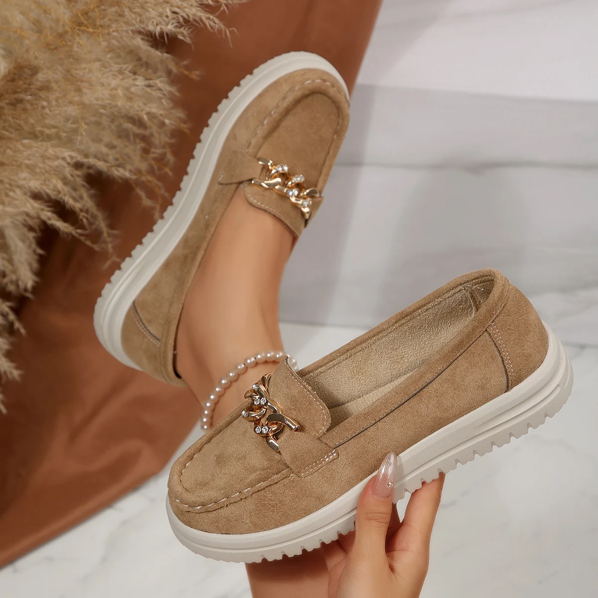 Mulheres apartamentos mocassin - Street Fashion Rome 2025 avaliação e preço