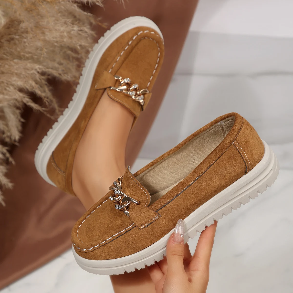 Mulheres apartamentos mocassin - Street Fashion Rome 2025 avaliação e preço
